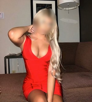 Marie-nelly live escort in Middlesex